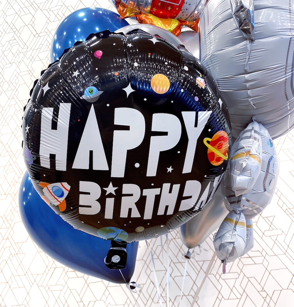 Bouquet de ballons joyeux anniversaire astronaute et fusée (rempli d'h –